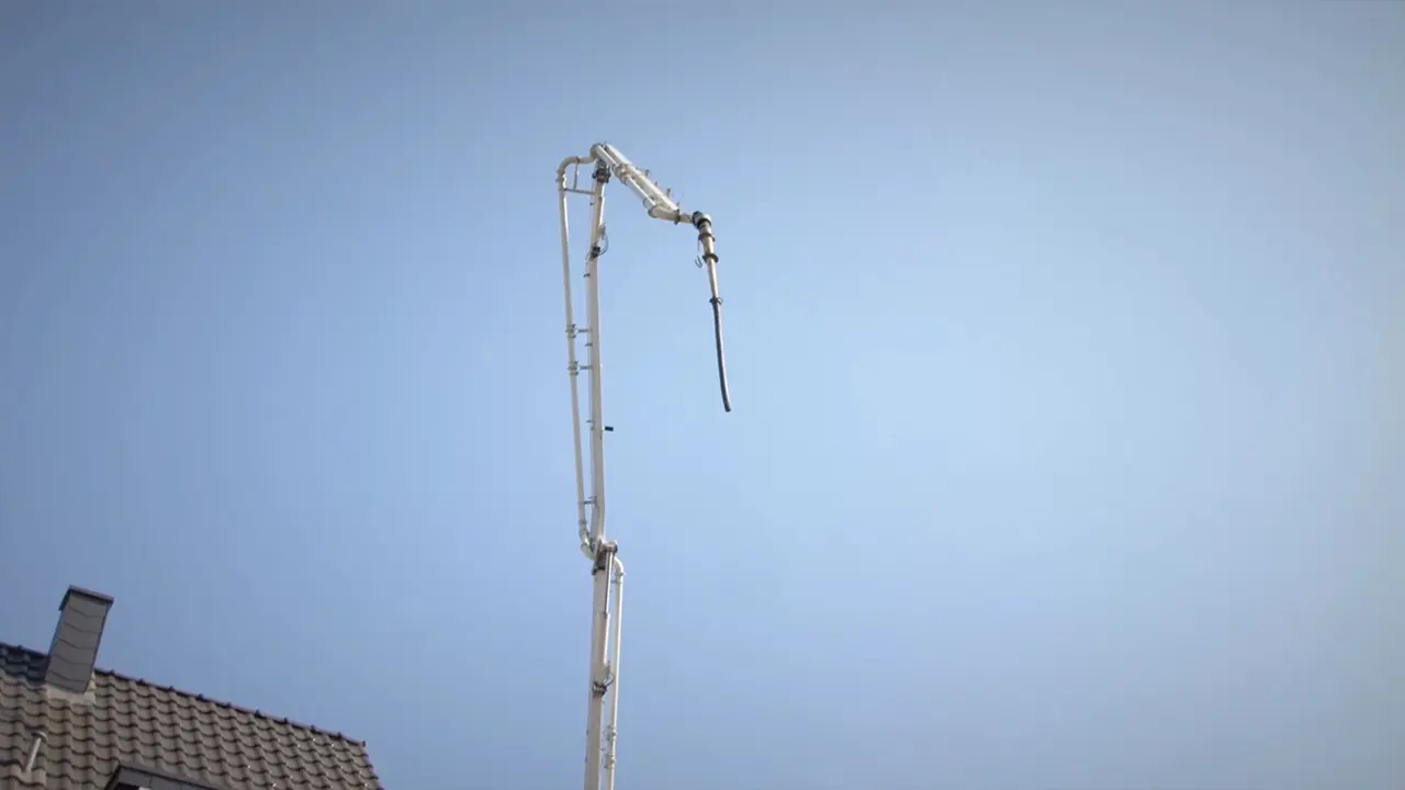 Pool betonieren Betonschlauch 65 mm